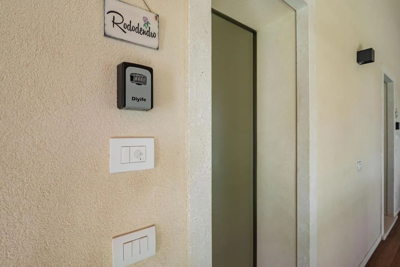 Ca Mia Rododendro & Mughetto Rooms Vicenza Apartment
